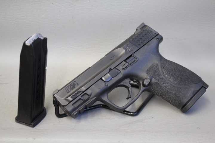 **POLICE TRADE** SMITH & WESSON M&P9 M2.0 COMPACT 9MM W/2 MAGS