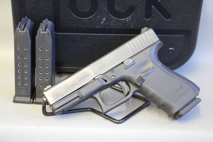 **POLICE TRADE** GLOCK 19 GEN4 9MM W/ 3 MAGS AND CASE